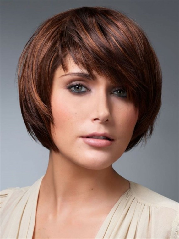 Short Hairstyles for Over 50 for Summer Season